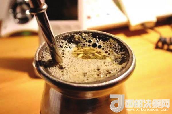 英國(guó)人愛(ài)紅茶蒙古流行奶茶味道各異的茶飲你喝過(guò)幾種【5】